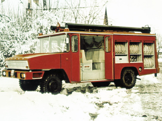 Пожарная машина на основе Икаруса из Венгрии