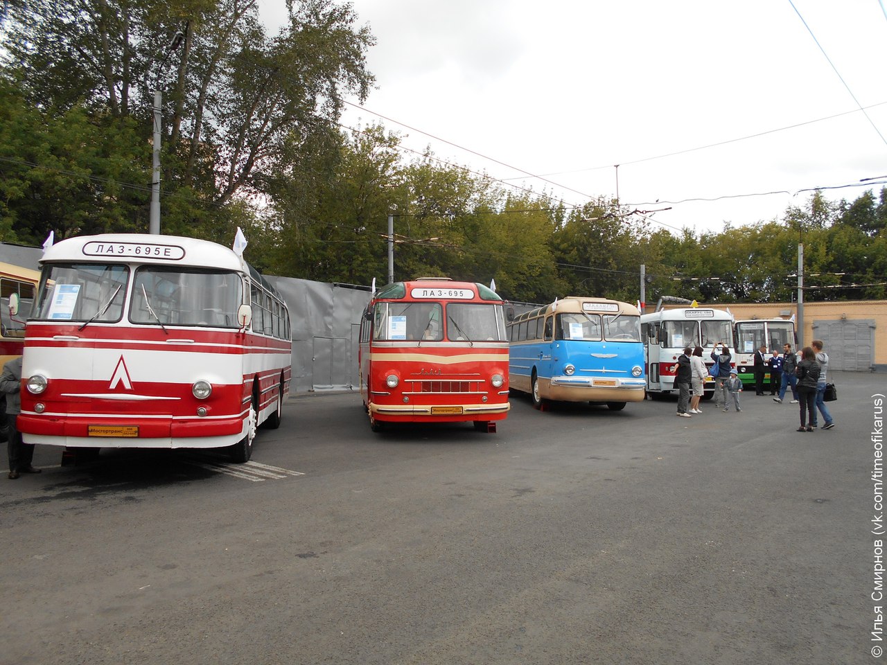 Ретро Автобусы Москвы на Празднике Московского Автобуса в 2016 году